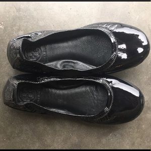 Tory Burch Eddie Flat Patent Black